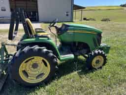 2005 John Deere 3720 Image
