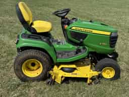 2015 John Deere X750 Image