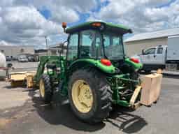 2012 John Deere 5085M Image