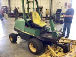 1995 John Deere F1145 Image