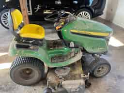 2019 John Deere X380 Image