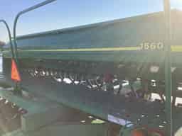 1998 John Deere 1560 Image