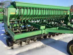 1998 John Deere 1560 Image