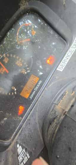 2011 John Deere 3320 Image