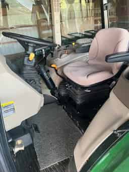 2013 John Deere 5085E Image