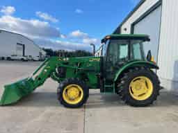 2013 John Deere 5085E Image