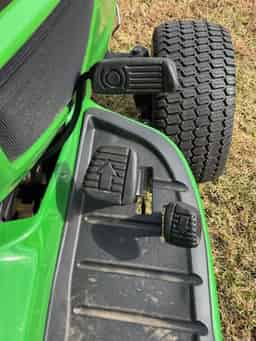 2024 John Deere X750 Image