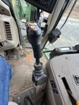 2013 John Deere 6115M Image