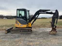 2011 John Deere 35D Image