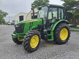 2022 John Deere 5090M Image