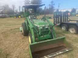 2010 John Deere 790 Image