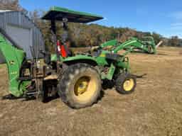 2005 John Deere 4720 Image