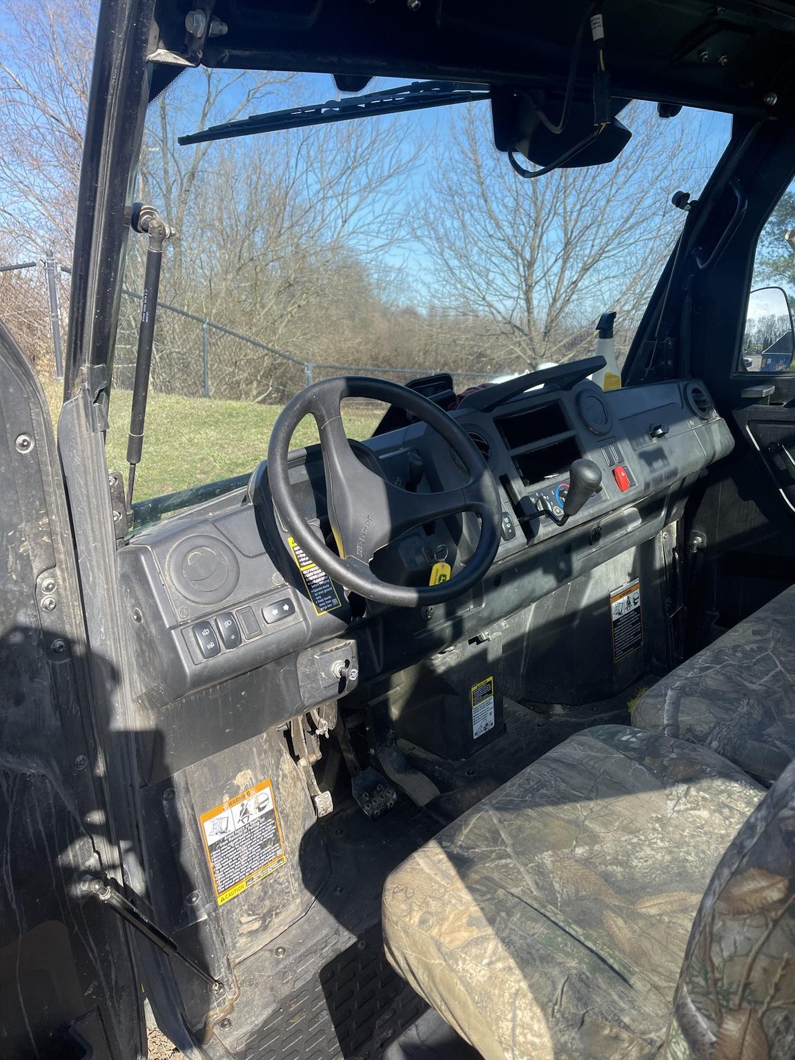 2021 John Deere XUV 835M Image