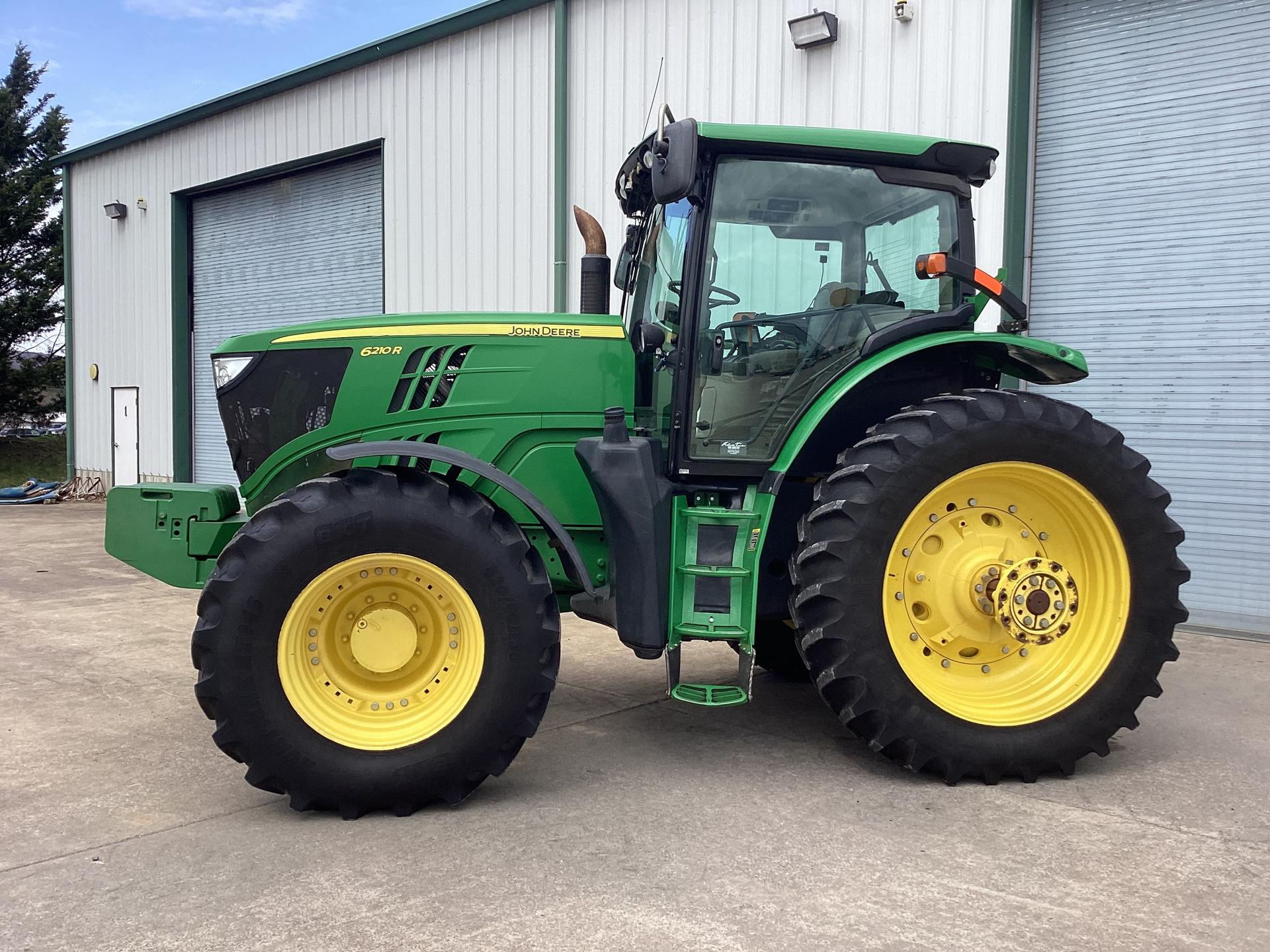 2012 John Deere 6210R Image