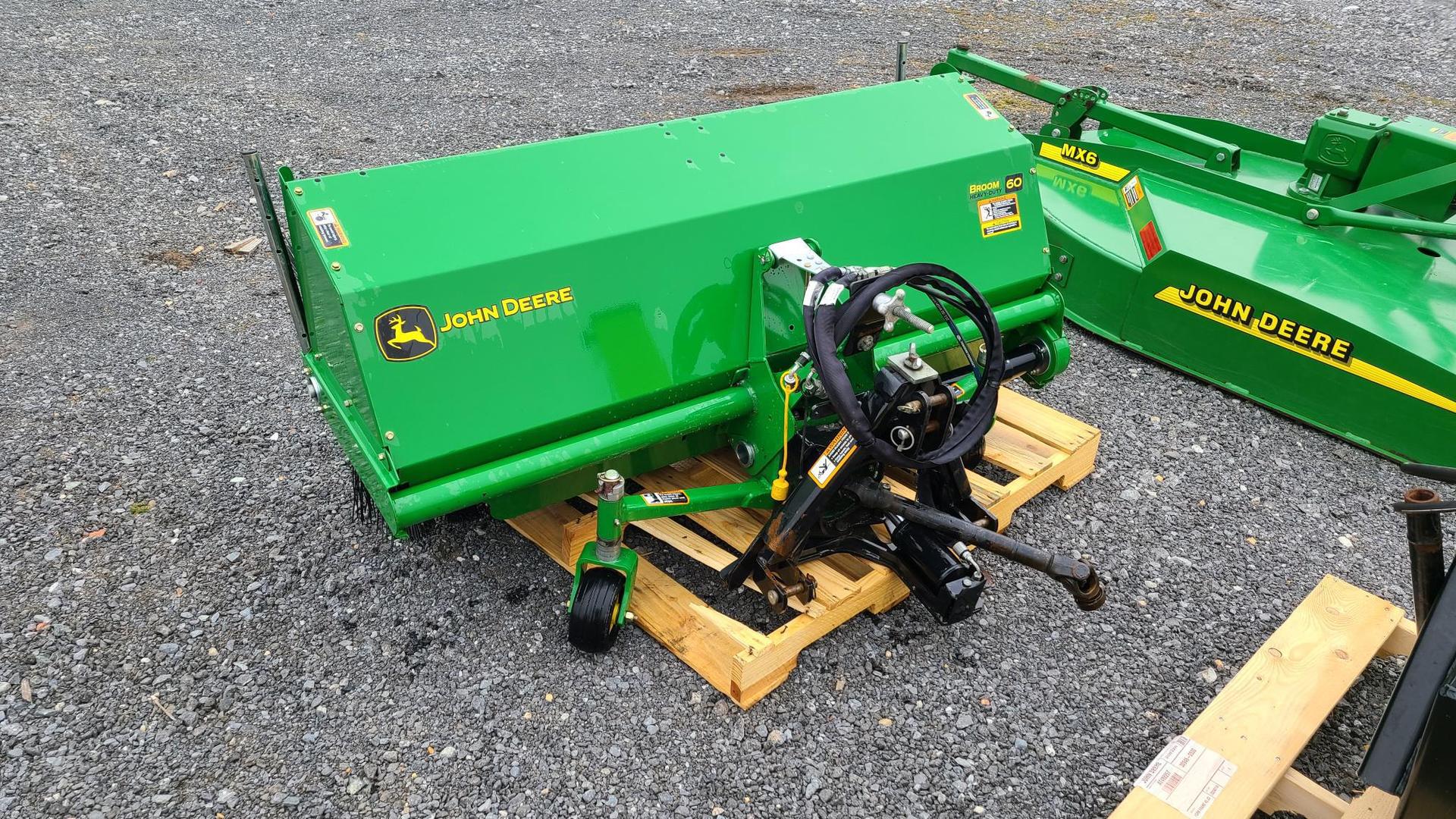 2023 John Deere 60″ HD Front Broom Image
