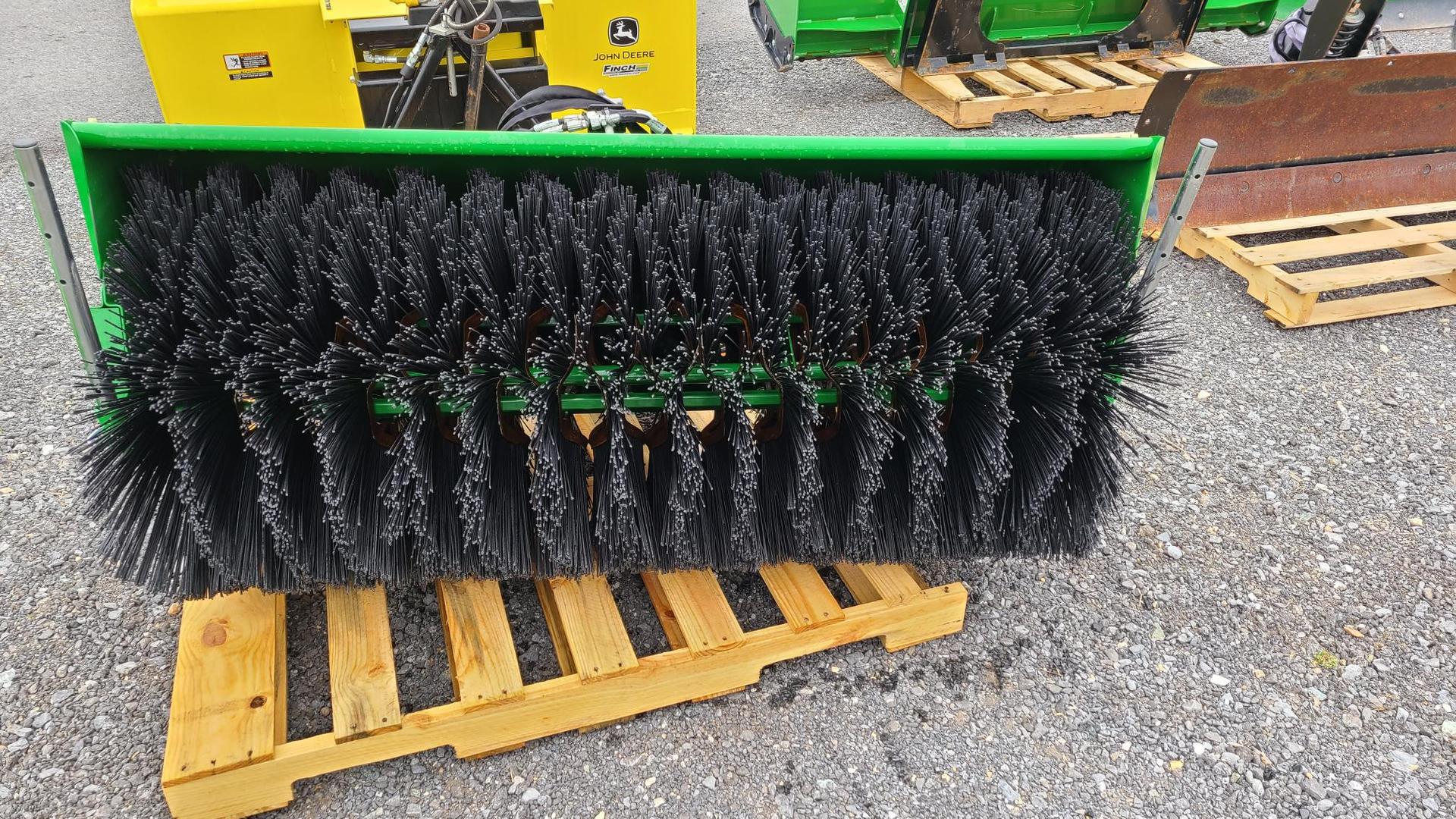 2023 John Deere 60″ HD Front Broom Image