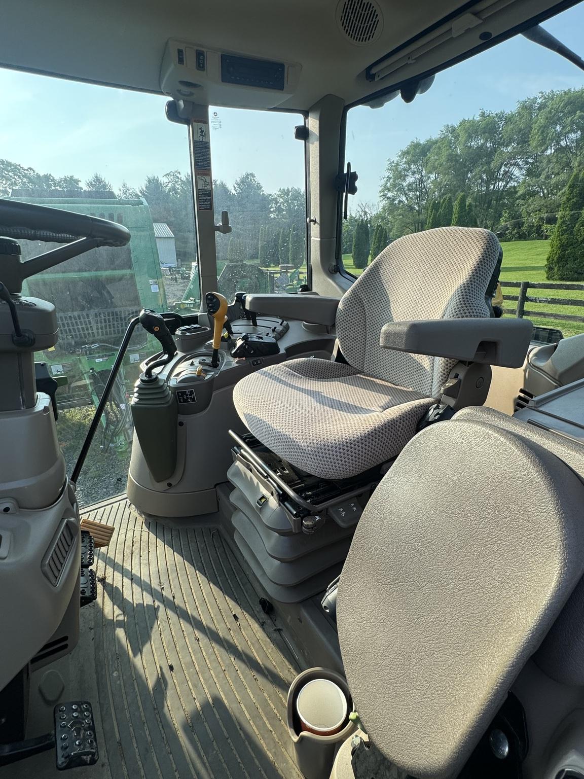 John Deere 6120M Image