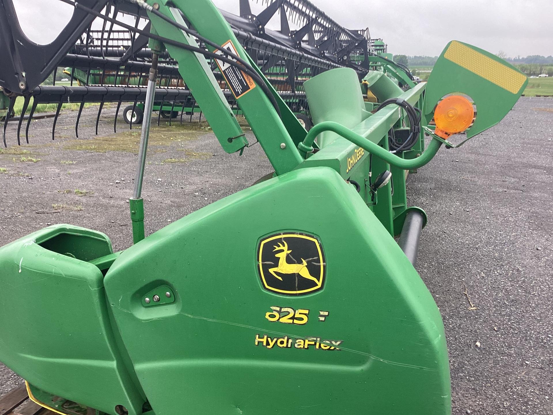 2012 John Deere 625F Image
