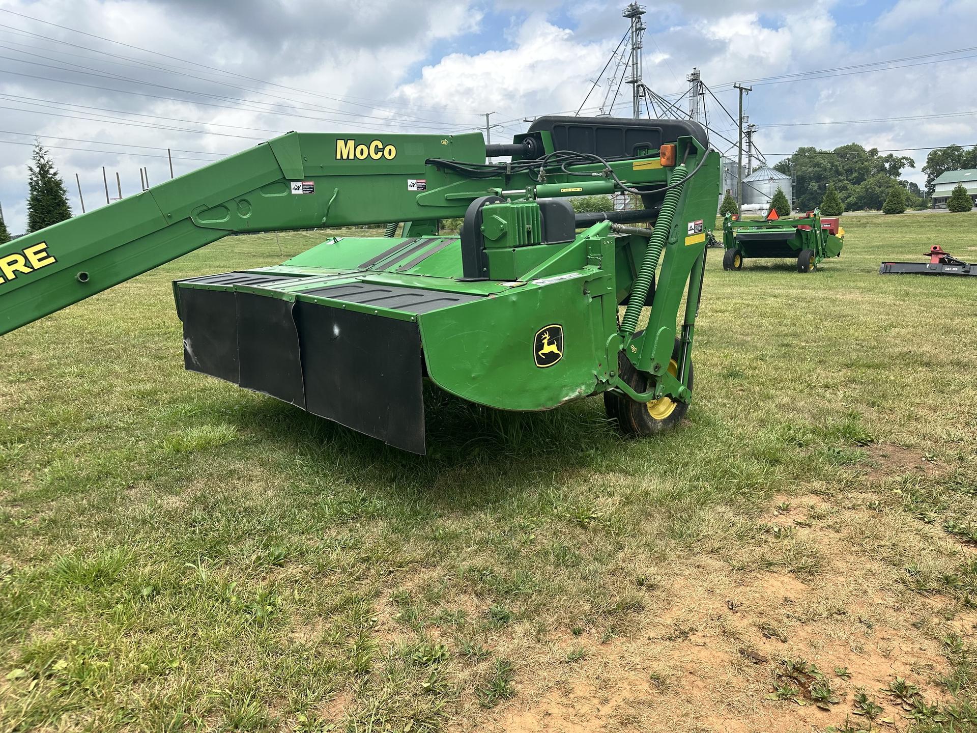 2005 John Deere 730 Image
