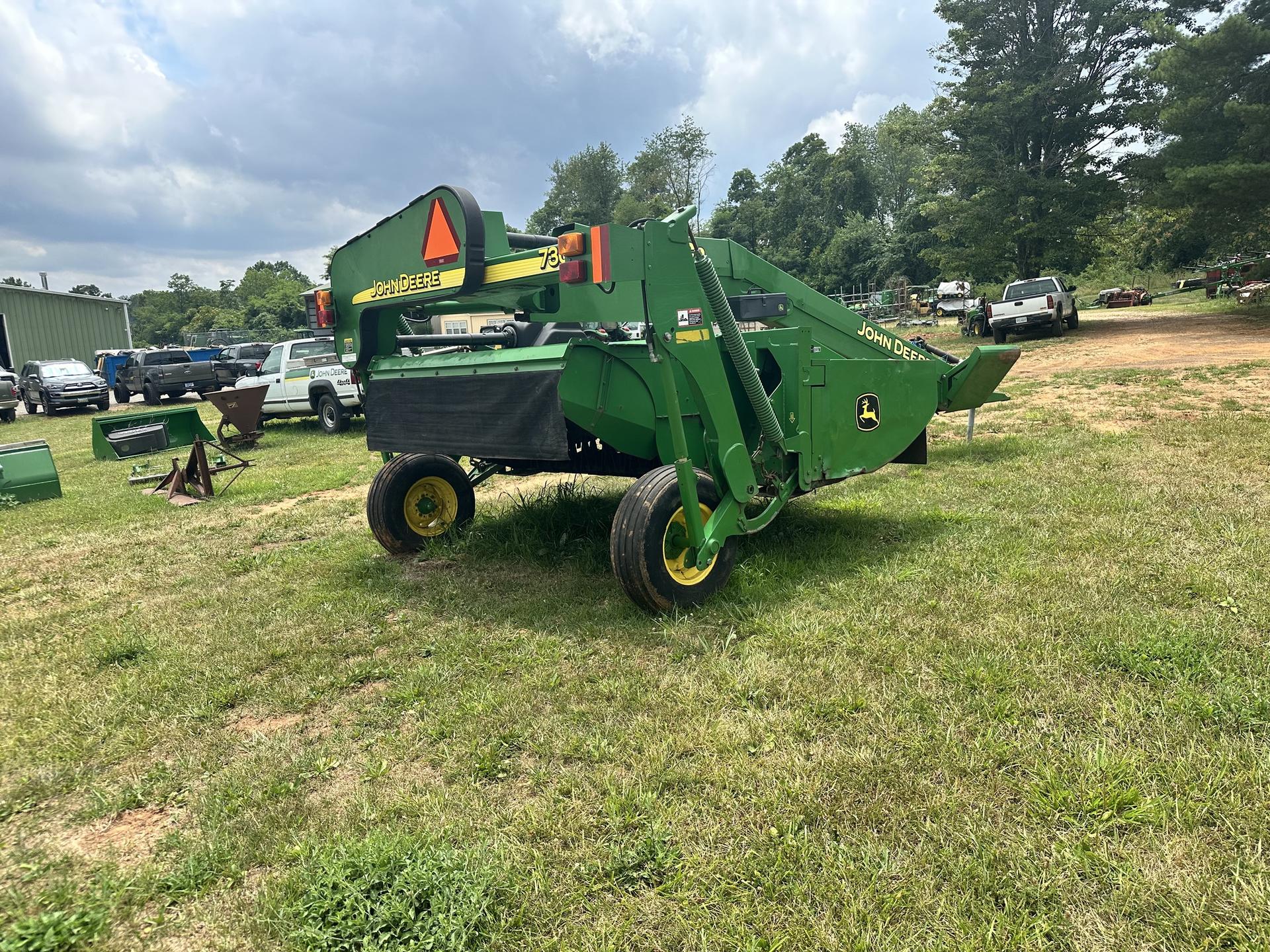 2005 John Deere 730 Image
