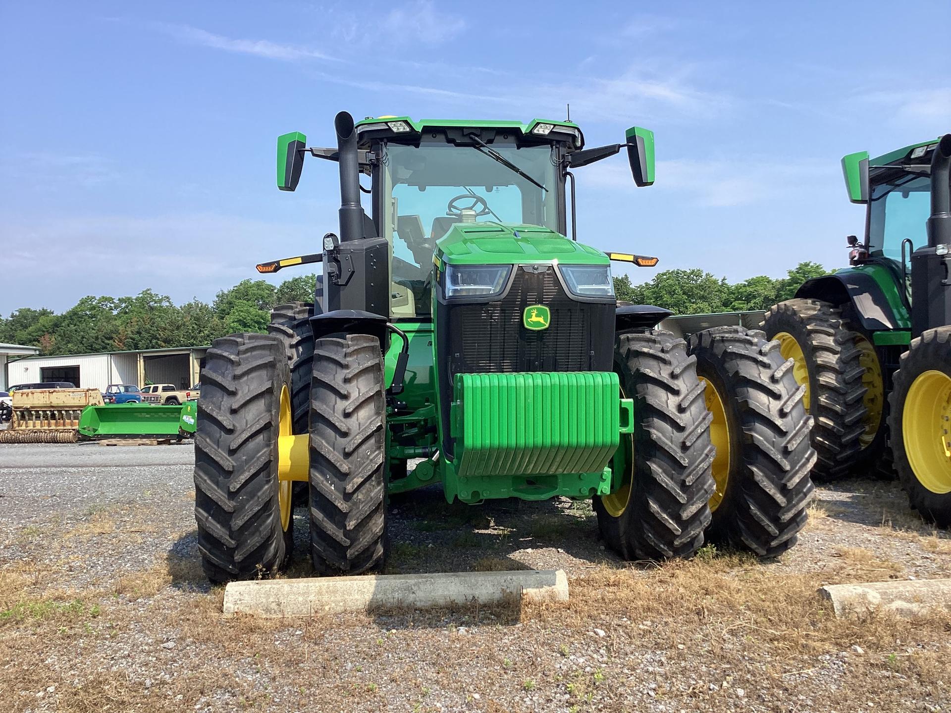2021 John Deere 8R 340 Image