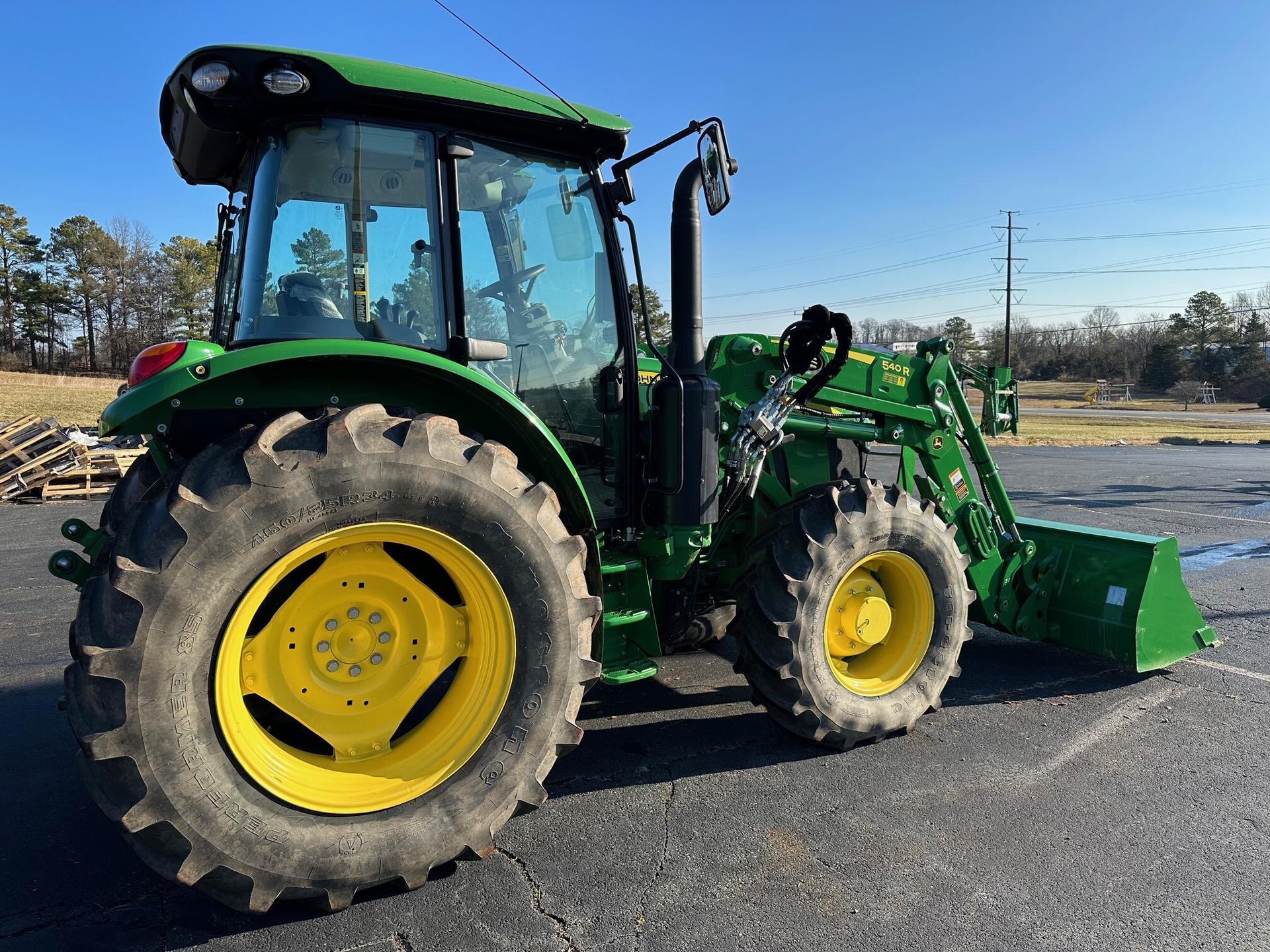 2021 John Deere 5115R Image