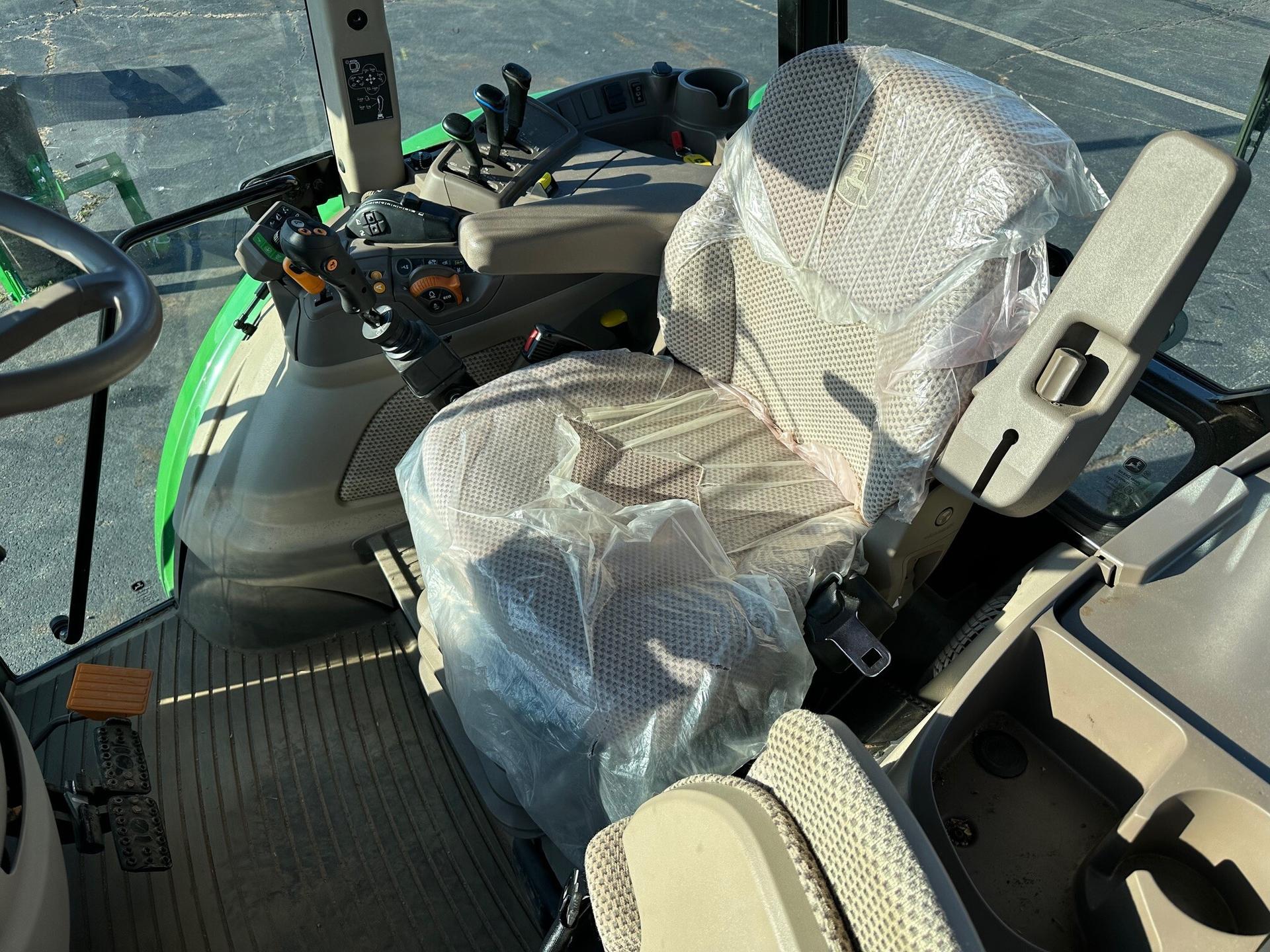2021 John Deere 5115R Image