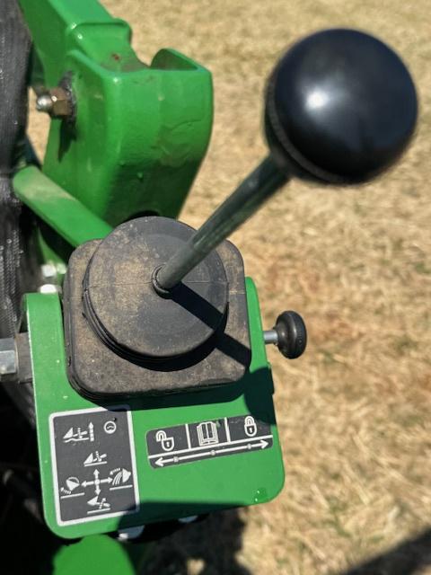 2015 John Deere 3038E Image