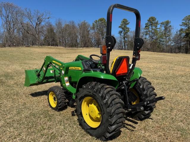 2015 John Deere 3038E Image