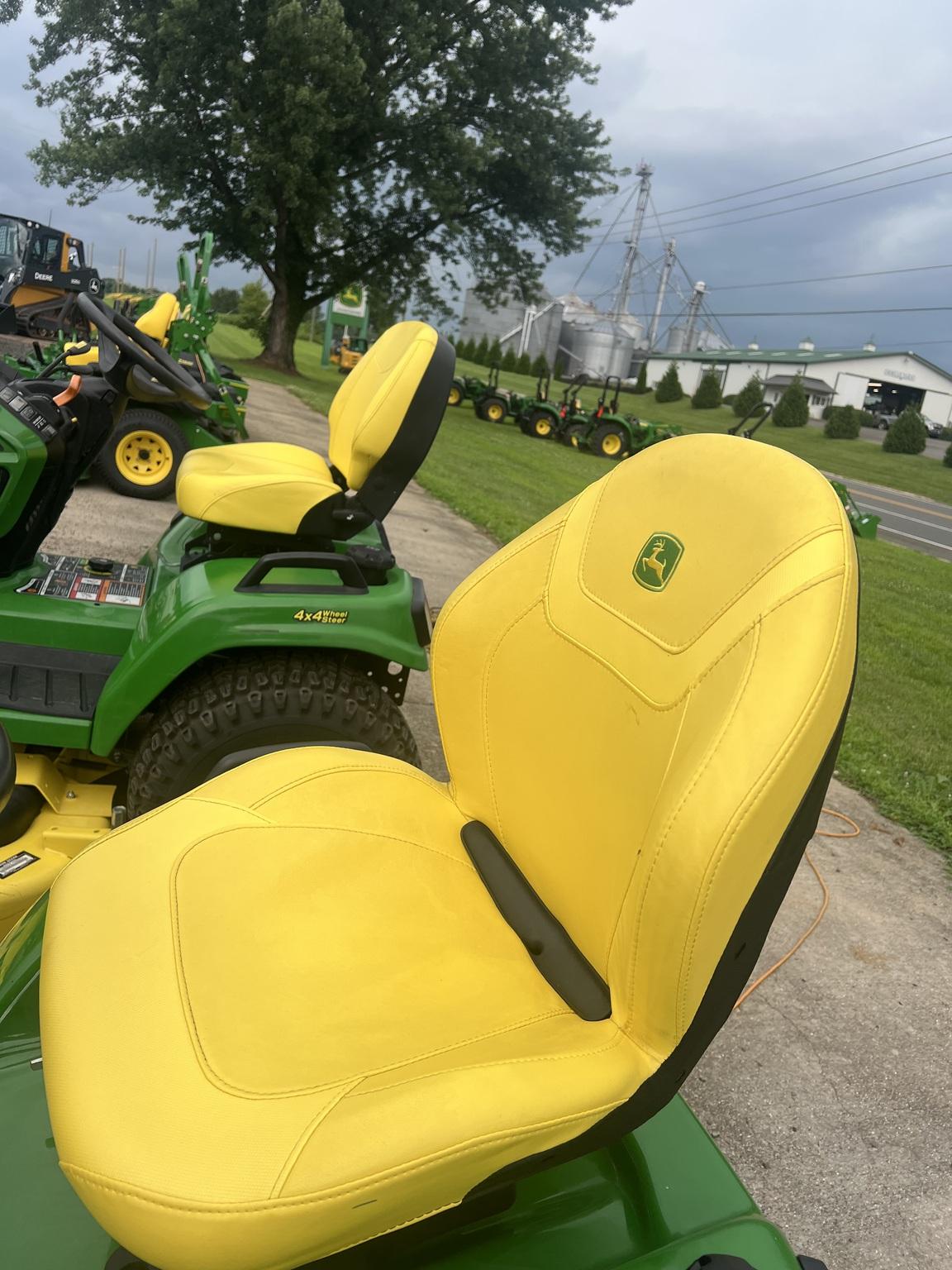 2021 John Deere X590 Image