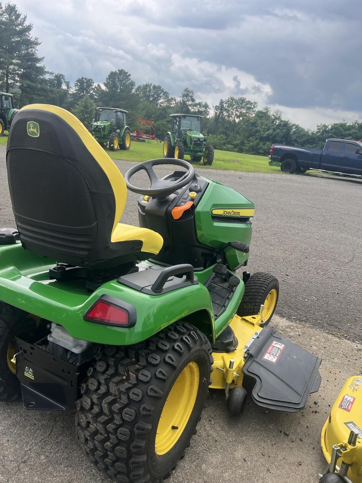2021 John Deere X590 Image