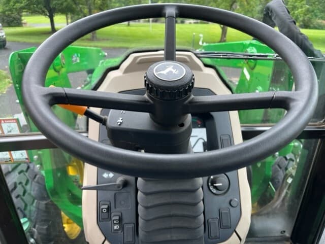 2024 John Deere 5075E Image