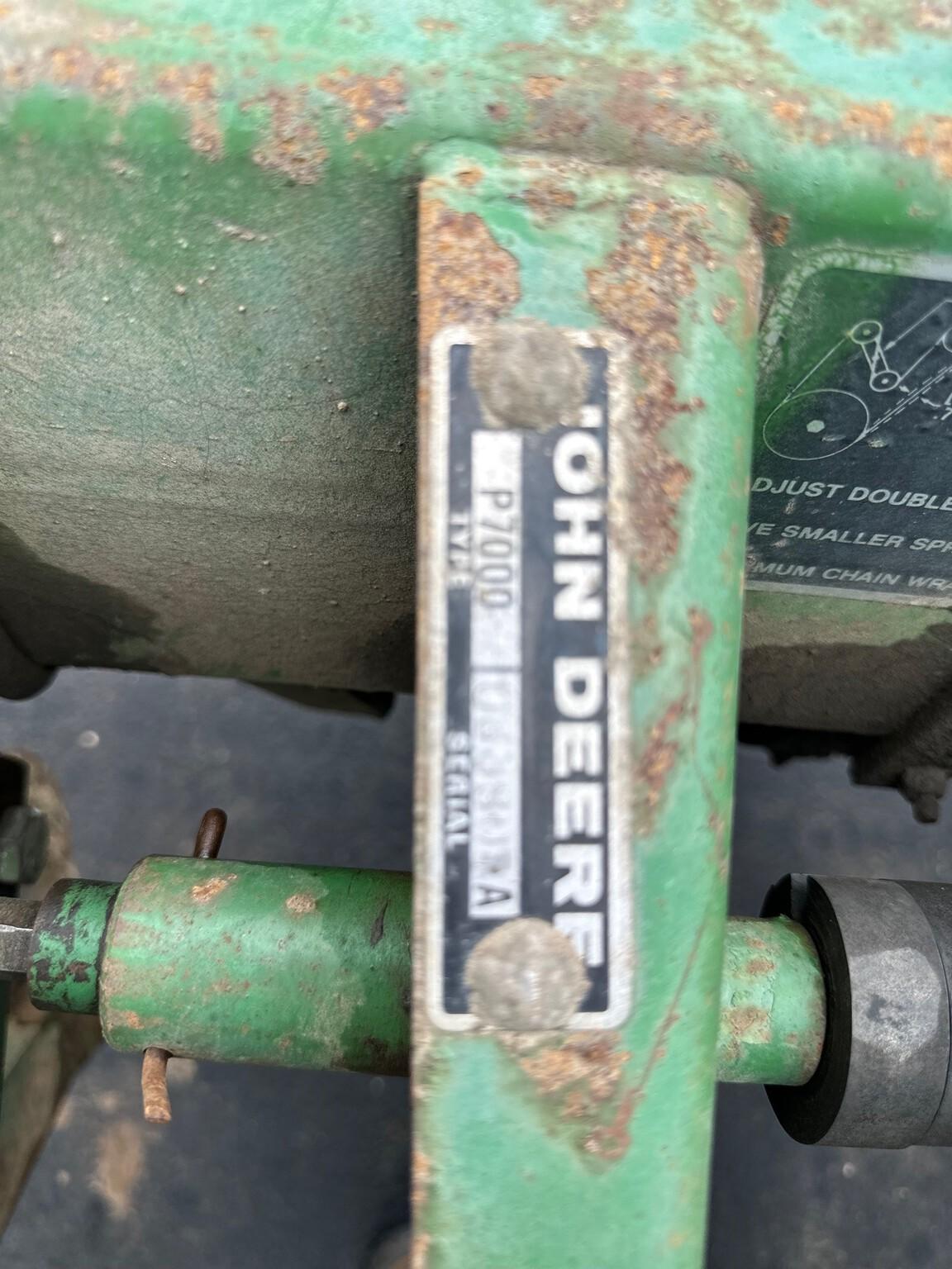 1988 John Deere 7000 Image