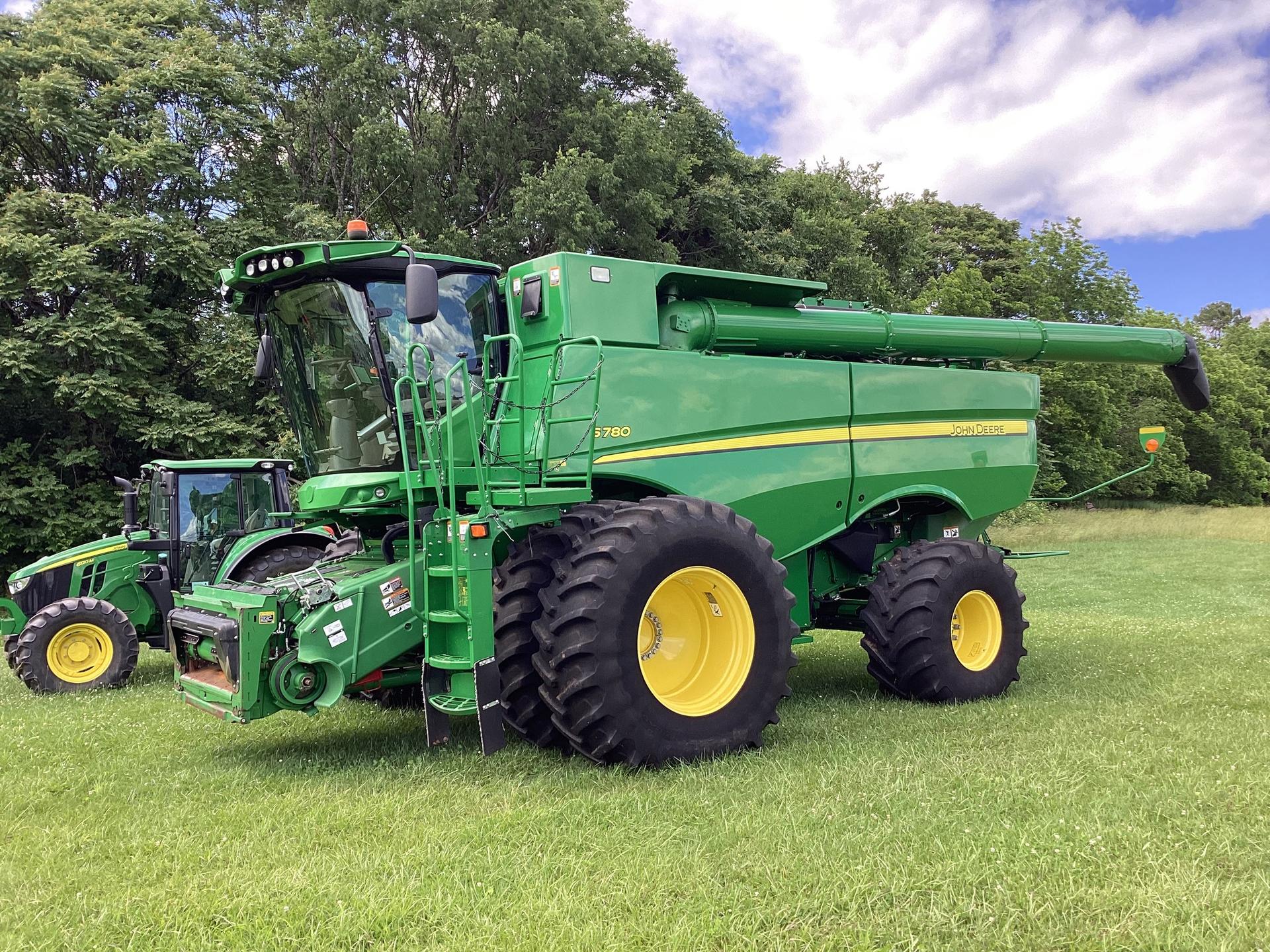 2019 John Deere S780 Image