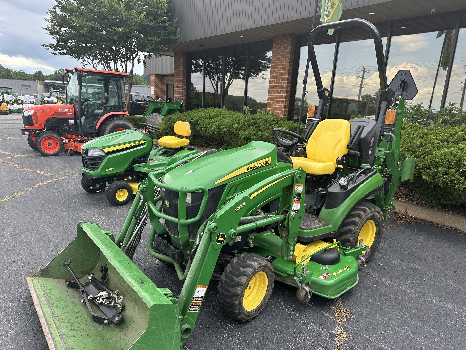2018 John Deere 1025R Image