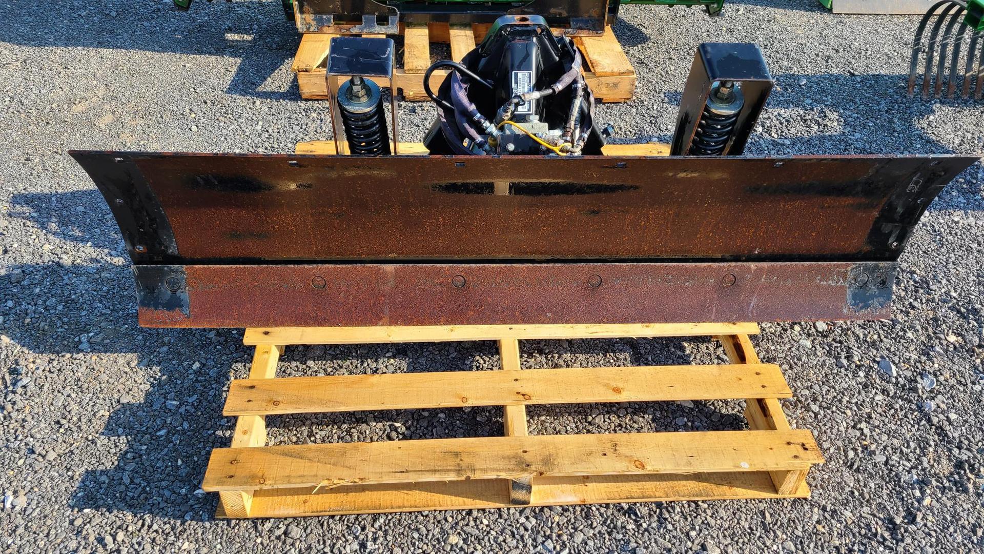 2016 John Deere 366 Front Blade Image