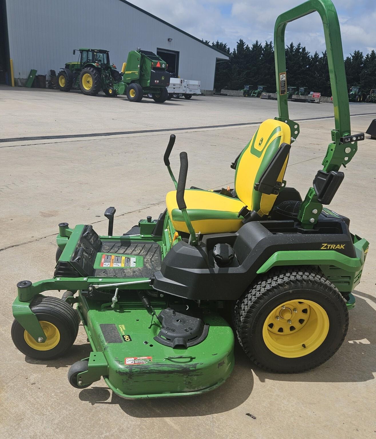 2023 John Deere Z530R Image