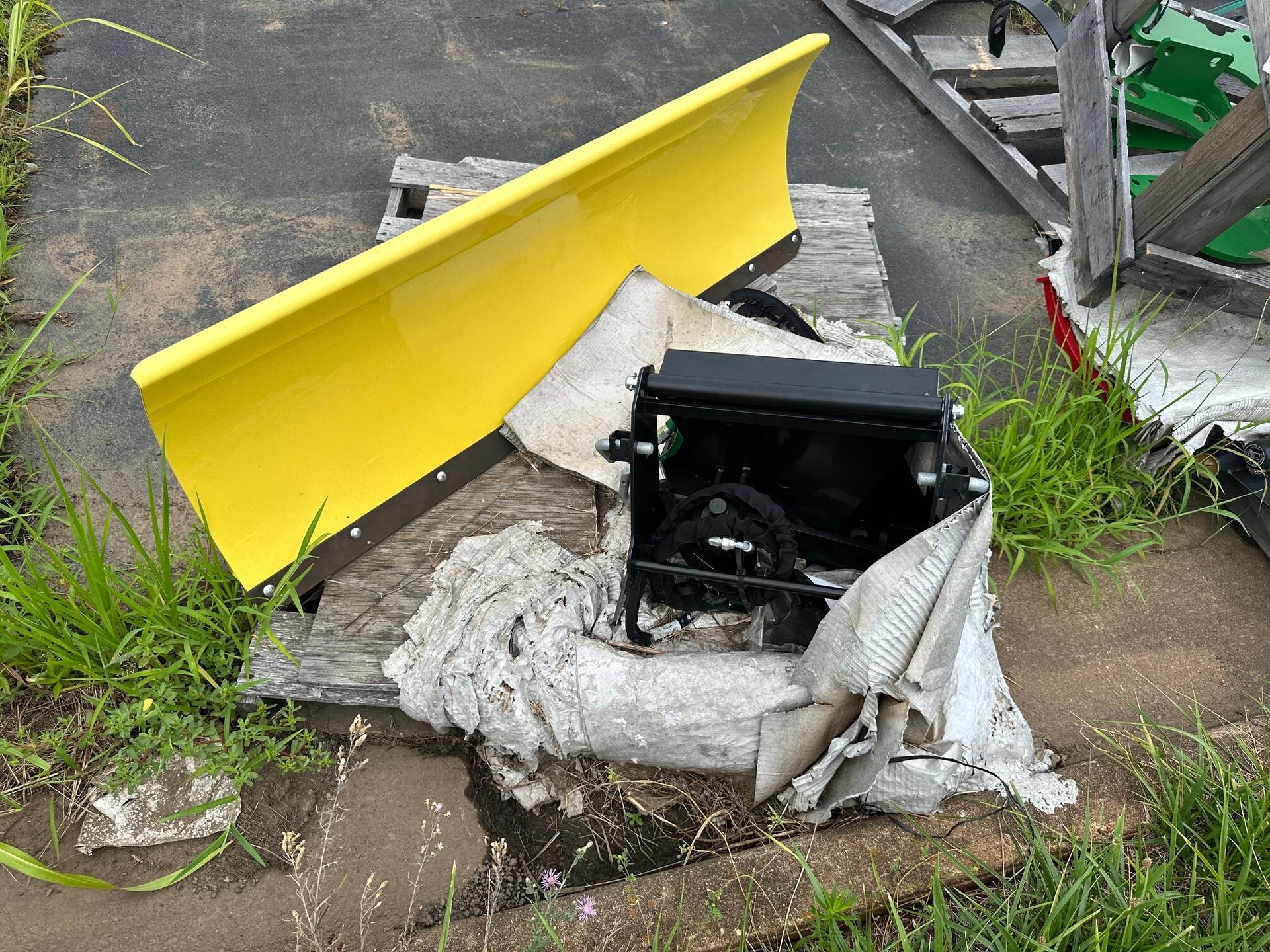 2020 John Deere 54 QUICK HITCH BLADE Image