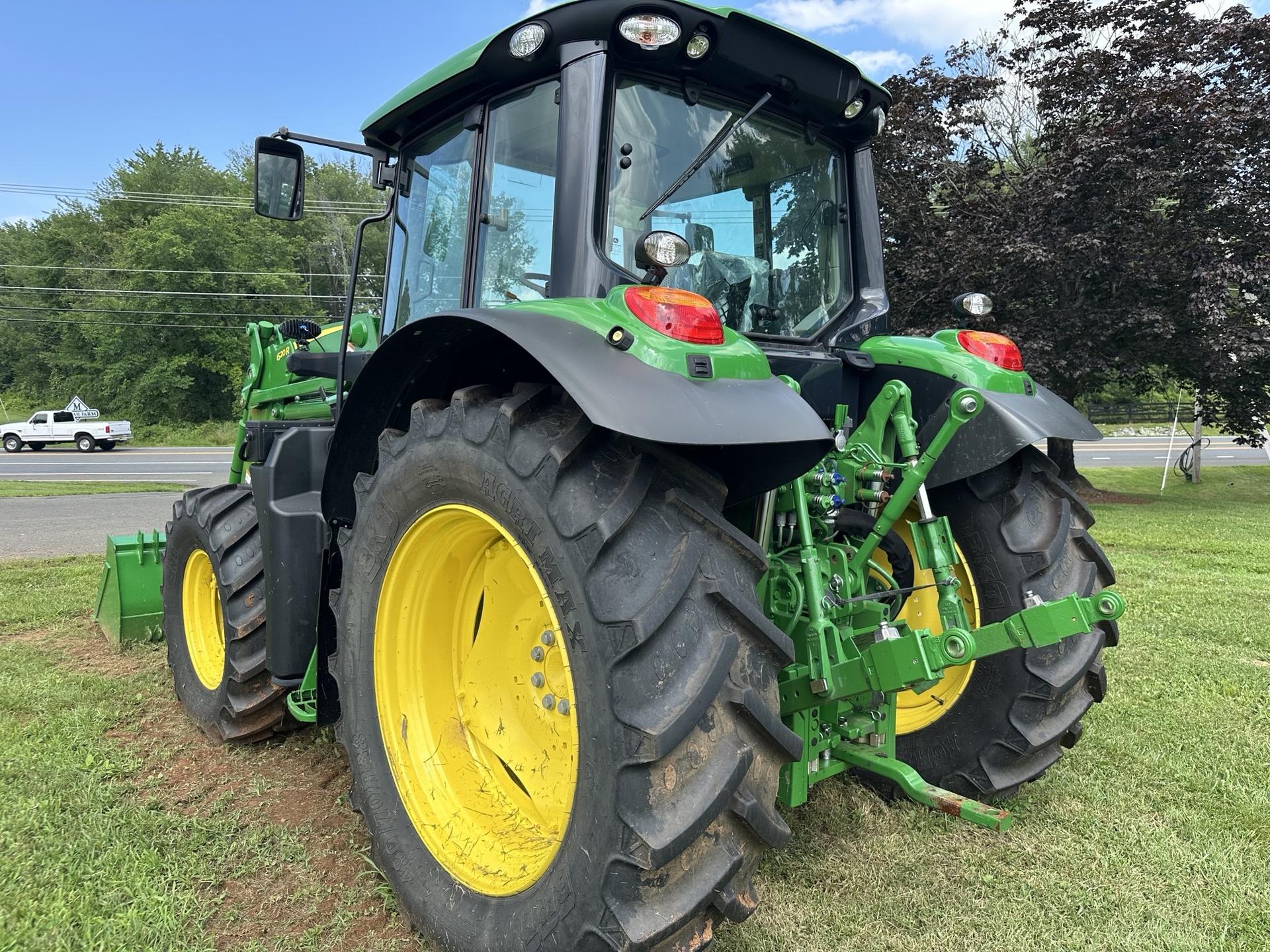 2023 John Deere 6120M Image