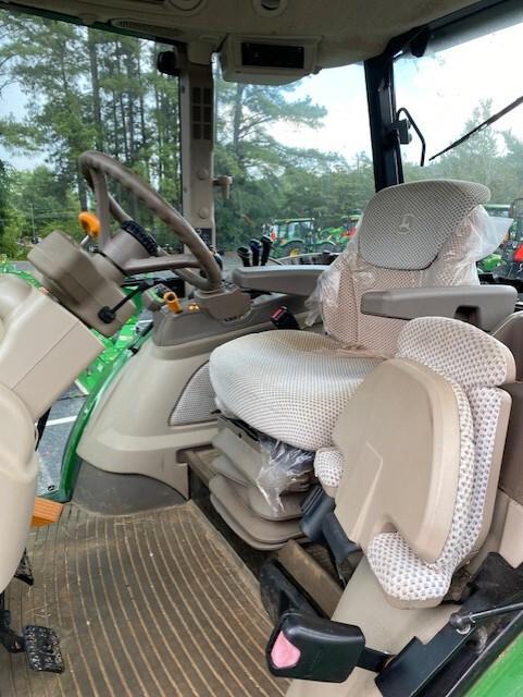 2018 John Deere 5115R Image