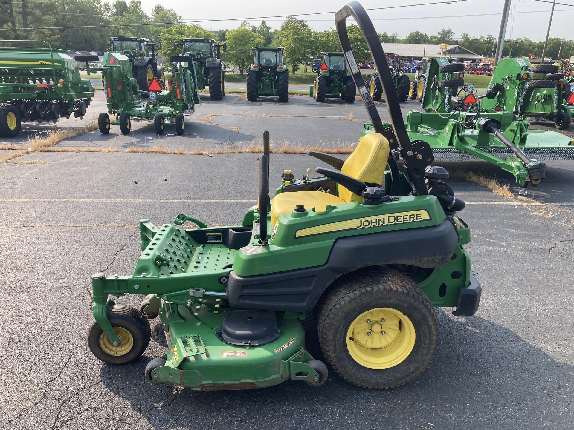 2012 John Deere Z925A Image