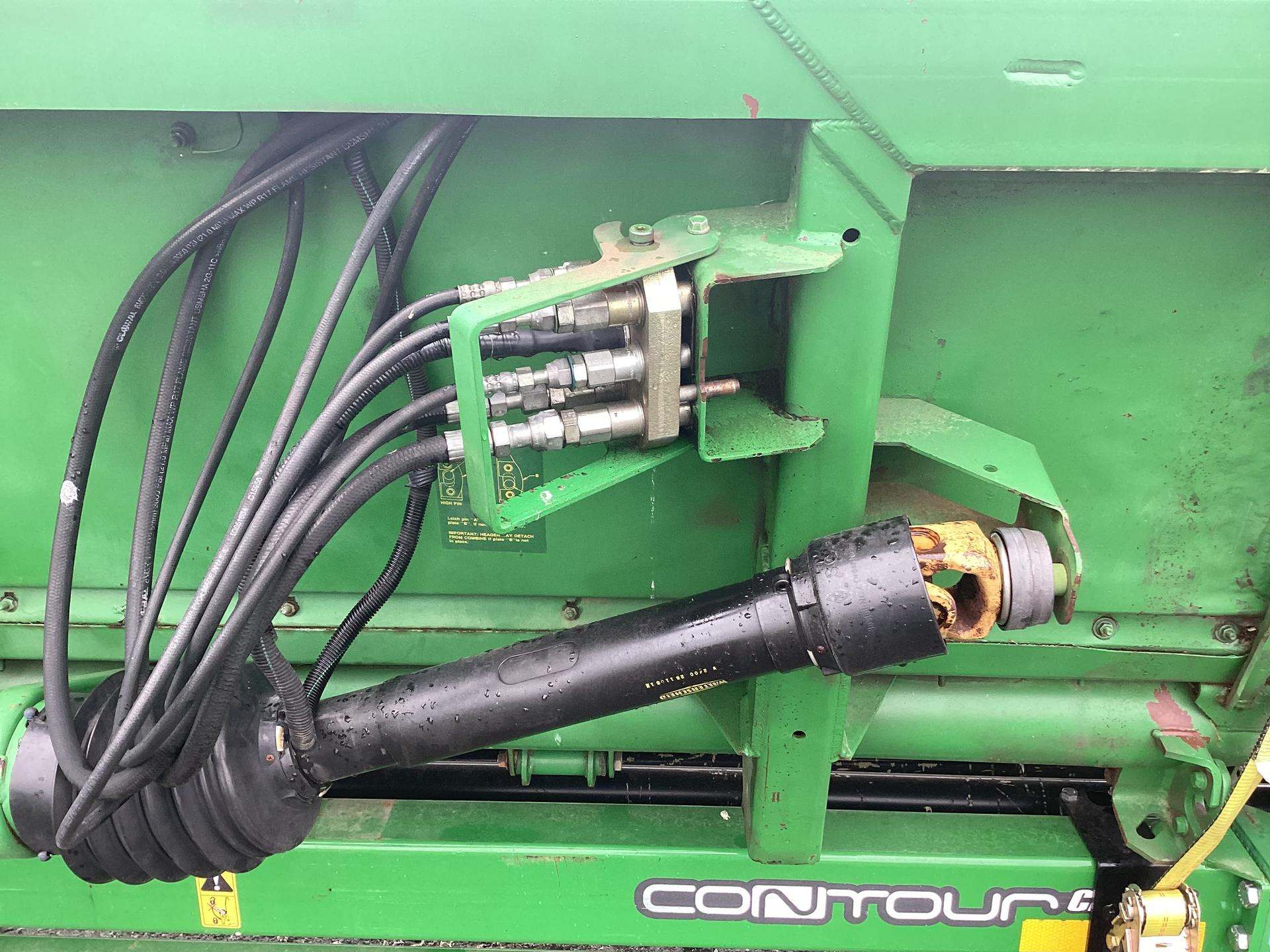 2004 John Deere 630F Image