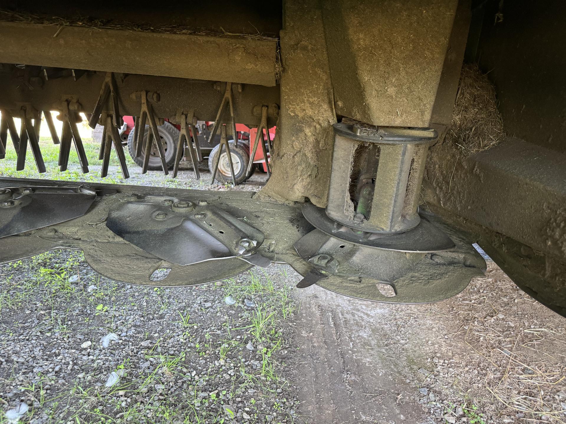 2016 John Deere 830 Image