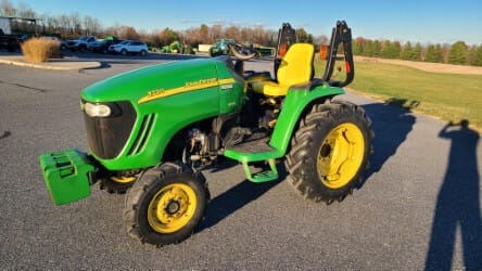 2005 John Deere 3720 Image