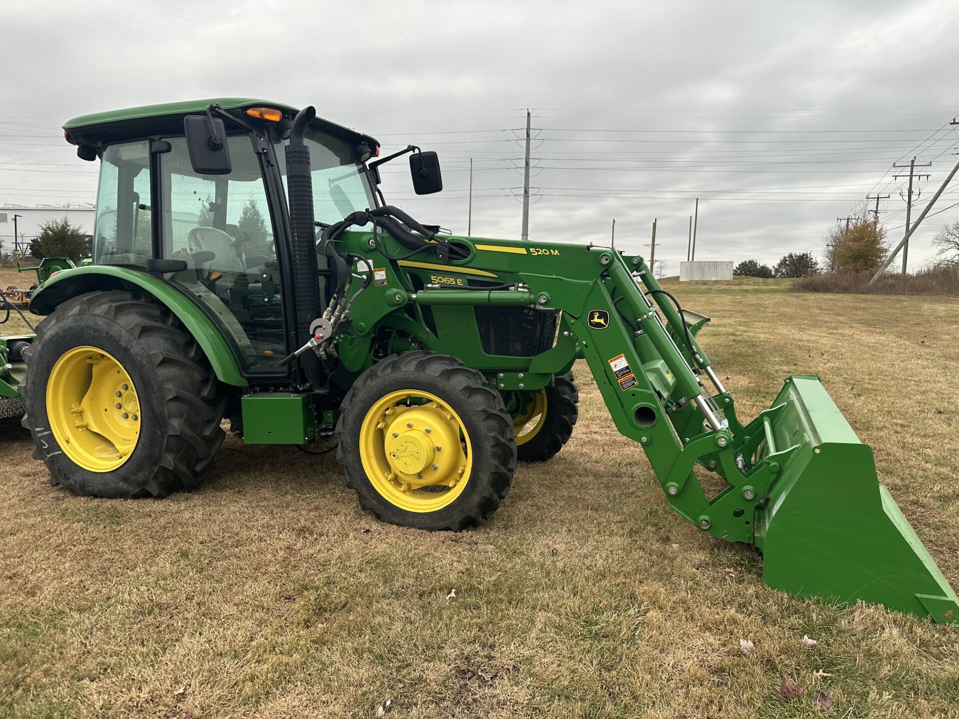 2021 John Deere 5065E Image