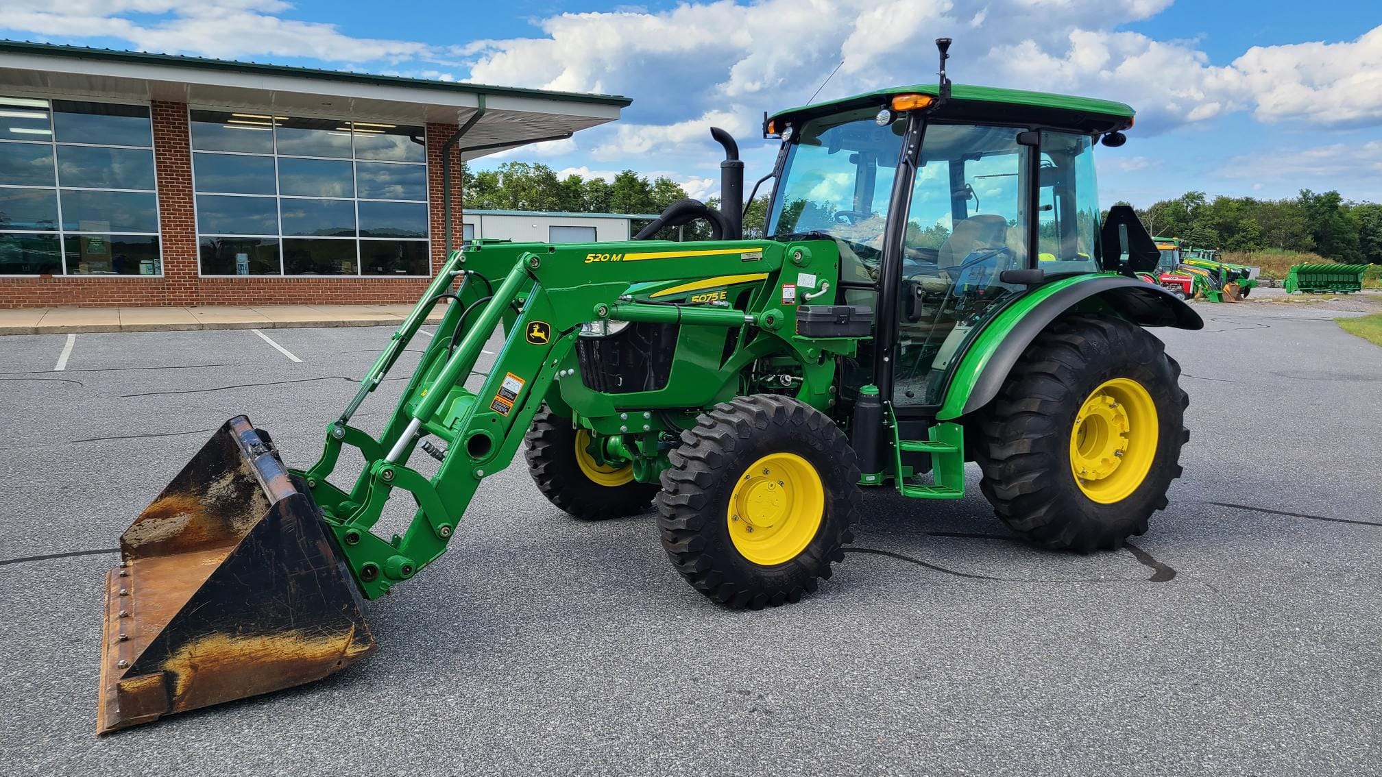 2023 John Deere 5075E Image