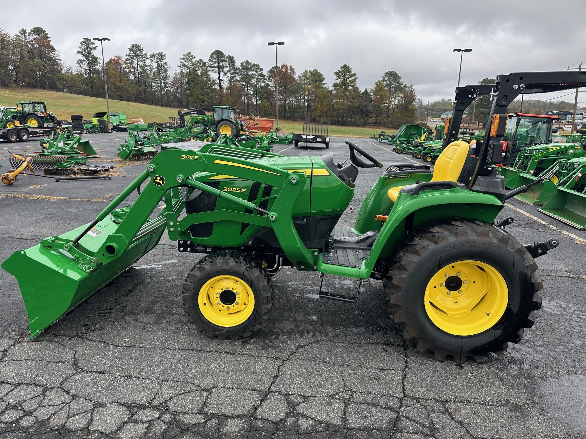 2023 John Deere 3025E Image