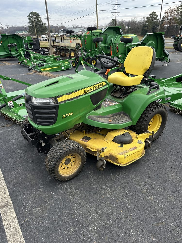 2013 John Deere X738 Image