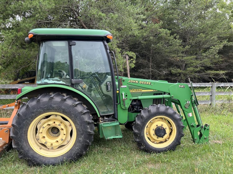 2003 John Deere 5320 Image