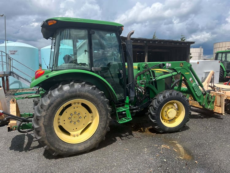 2012 John Deere 5085M Image
